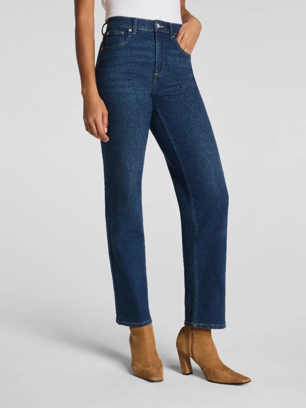 NWT Petite SPANXshape Authentic 360 Midrise 90s Straight Leg Jeans - Small (4-6)